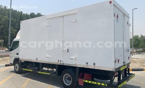 Ra Imported Mitsubishi i funfun Ọkọ̀ in Import - Dubai ni Ashanti Ra Imported Mitsubishi i funfun Ọkọ̀ in Import - Dubai ni Ashanti