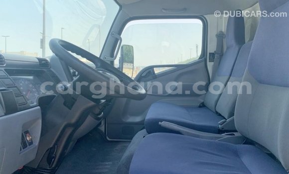 Ra Imported Mitsubishi i funfun Ọkọ̀ in Import - Dubai ni Ashanti Ra Imported Mitsubishi i funfun Ọkọ̀ in Import - Dubai ni Ashanti