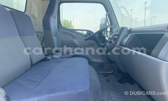 Ra Imported Mitsubishi i funfun Ọkọ̀ in Import - Dubai ni Ashanti Ra Imported Mitsubishi i funfun Ọkọ̀ in Import - Dubai ni Ashanti