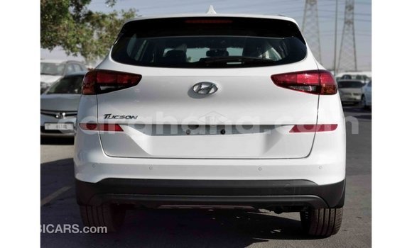 Buy Import Hyundai Tucson White Car in Import - Dubai in Ashanti Buy Import Hyundai Tucson White Car in Import - Dubai in Ashanti