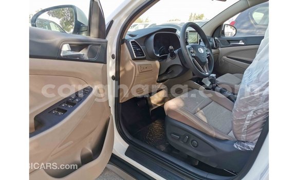 Buy Import Hyundai Tucson White Car in Import - Dubai in Ashanti Buy Import Hyundai Tucson White Car in Import - Dubai in Ashanti