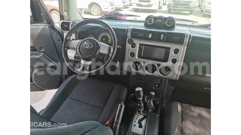 Big with watermark toyota fj cruiser ashanti import dubai 29795