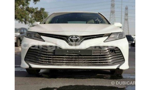 Ra Imported Toyota Camry funfun Ọkọ̀ in Import - Dubai ni Ashanti Ra Imported Toyota Camry funfun Ọkọ̀ in Import - Dubai ni Ashanti