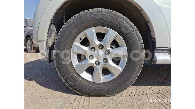 Big with watermark mitsubishi pajero ashanti import dubai 29889