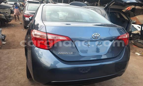 Buy Used Toyota Corolla Blue Car in Sekondi in Western