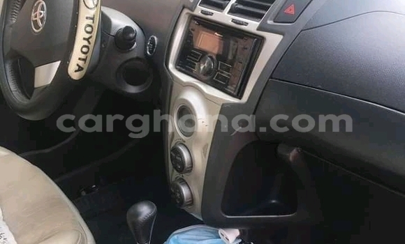 Ra Àlòkù Toyota Vitz Miiran Ọkọ̀ in Accra ni Greater Accra Ra Àlòkù Toyota Vitz Miiran Ọkọ̀ in Accra ni Greater Accra