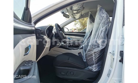 Ra Imported Hyundai Tucson funfun Ọkọ̀ in Import - Dubai ni Ashanti Ra Imported Hyundai Tucson funfun Ọkọ̀ in Import - Dubai ni Ashanti