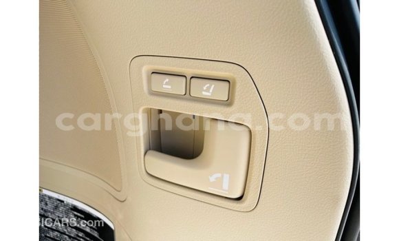 Buy Import Toyota Land Cruiser White Car in Import - Dubai in Ashanti Buy Import Toyota Land Cruiser White Car in Import - Dubai in Ashanti