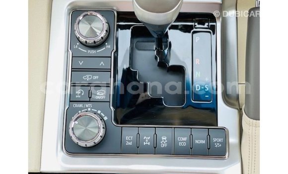Buy Import Toyota Land Cruiser White Car in Import - Dubai in Ashanti Buy Import Toyota Land Cruiser White Car in Import - Dubai in Ashanti