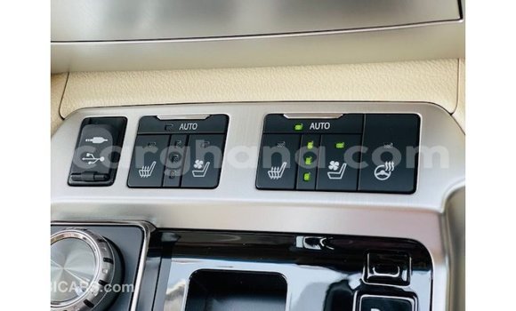 Buy Import Toyota Land Cruiser White Car in Import - Dubai in Ashanti Buy Import Toyota Land Cruiser White Car in Import - Dubai in Ashanti