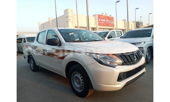 Buy Import Mitsubishi L200 White Car in Import - Dubai in Ashanti Buy Import Mitsubishi L200 White Car in Import - Dubai in Ashanti