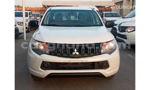 Buy Import Mitsubishi L200 White Car in Import - Dubai in Ashanti Buy Import Mitsubishi L200 White Car in Import - Dubai in Ashanti