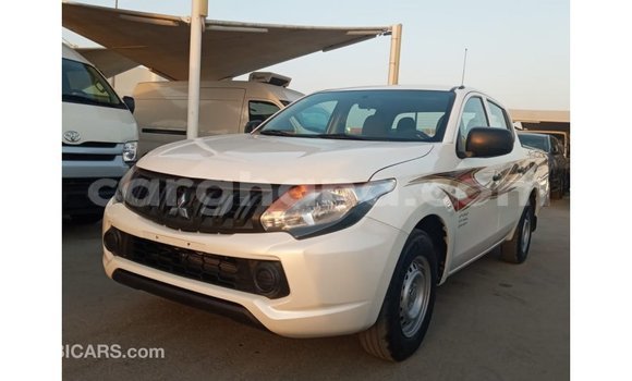 Buy Import Mitsubishi L200 White Car in Import - Dubai in Ashanti Buy Import Mitsubishi L200 White Car in Import - Dubai in Ashanti