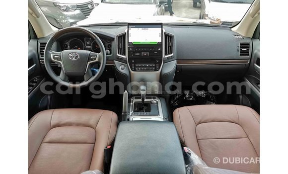 Buy Import Toyota Land Cruiser White Car in Import - Dubai in Ashanti Buy Import Toyota Land Cruiser White Car in Import - Dubai in Ashanti
