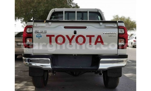 Buy Import Toyota Hilux White Car in Import - Dubai in Ashanti Buy Import Toyota Hilux White Car in Import - Dubai in Ashanti
