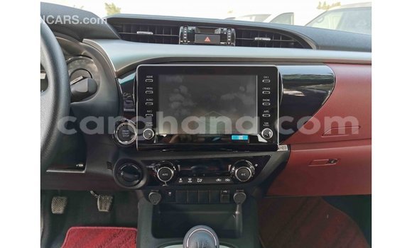 Buy Import Toyota Hilux White Car in Import - Dubai in Ashanti Buy Import Toyota Hilux White Car in Import - Dubai in Ashanti