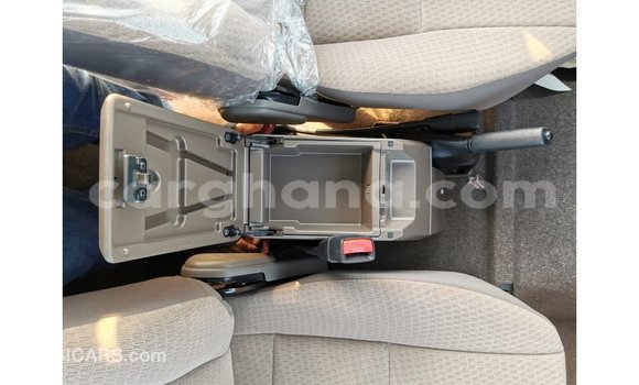 Buy Import Toyota Land Cruiser White Car in Import - Dubai in Ashanti Buy Import Toyota Land Cruiser White Car in Import - Dubai in Ashanti