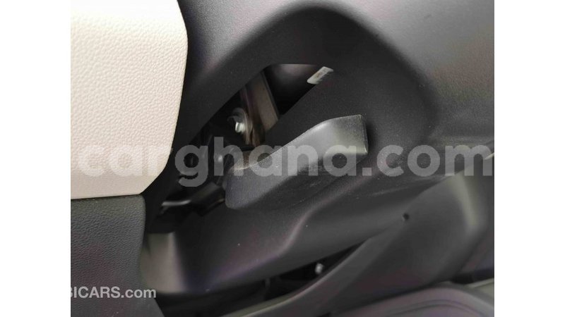 Big with watermark renault duster ashanti import dubai 30022