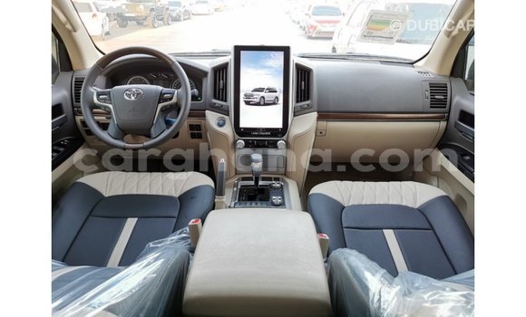 Ra Imported Toyota Land Cruiser funfun Ọkọ̀ in Import - Dubai ni Ashanti Ra Imported Toyota Land Cruiser funfun Ọkọ̀ in Import - Dubai ni Ashanti