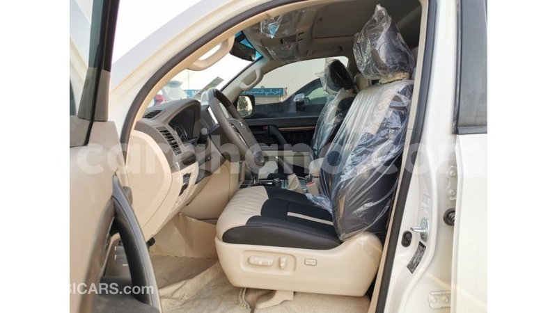 Big with watermark toyota land cruiser ashanti import dubai 30049