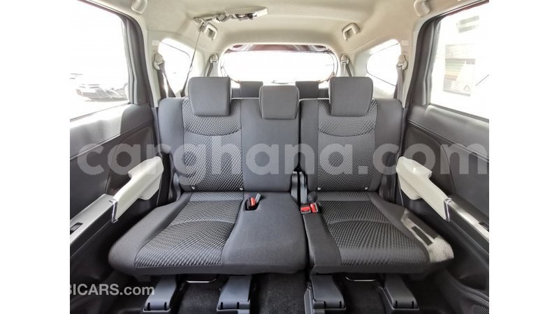 Big with watermark toyota rush ashanti import dubai 30054