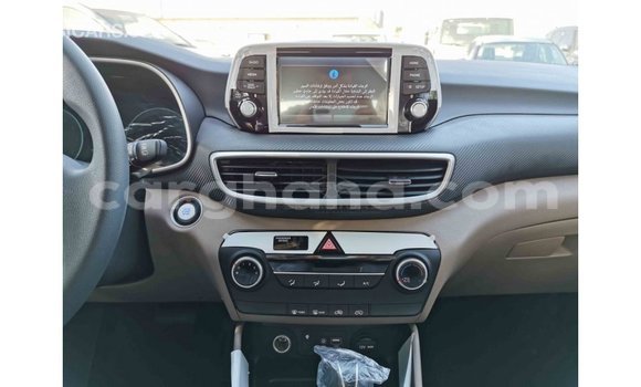 Buy Import Hyundai Tucson White Car in Import - Dubai in Ashanti Buy Import Hyundai Tucson White Car in Import - Dubai in Ashanti