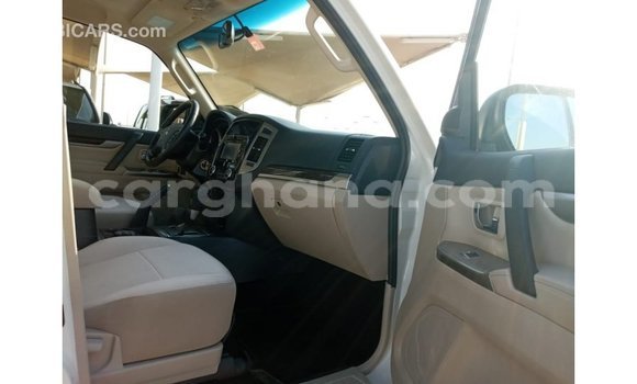 Sayi Imported Mitsubishi Pajero White Mota in Import - Dubai a Ashanti Sayi Imported Mitsubishi Pajero White Mota in Import - Dubai a Ashanti