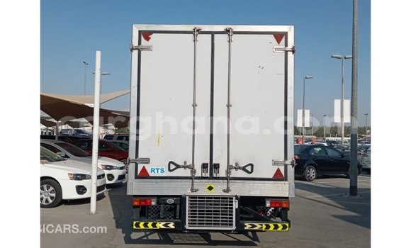 Ra Imported Mitsubishi i funfun Ọkọ̀ in Import - Dubai ni Ashanti Ra Imported Mitsubishi i funfun Ọkọ̀ in Import - Dubai ni Ashanti