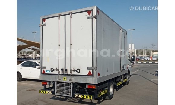 Ra Imported Mitsubishi i funfun Ọkọ̀ in Import - Dubai ni Ashanti Ra Imported Mitsubishi i funfun Ọkọ̀ in Import - Dubai ni Ashanti