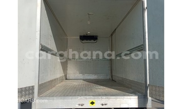 Ra Imported Mitsubishi i funfun Ọkọ̀ in Import - Dubai ni Ashanti Ra Imported Mitsubishi i funfun Ọkọ̀ in Import - Dubai ni Ashanti