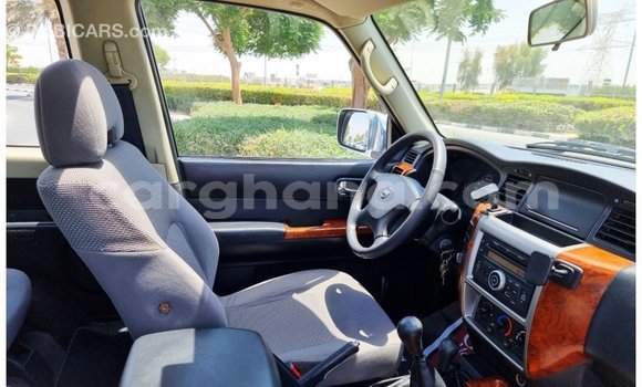 Ra Imported Nissan Patrol funfun Ọkọ̀ in Import - Dubai ni Ashanti Ra Imported Nissan Patrol funfun Ọkọ̀ in Import - Dubai ni Ashanti