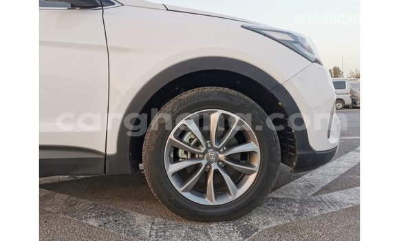 Buy Import Hyundai Santa Fe White Car in Import - Dubai in Ashanti Buy Import Hyundai Santa Fe White Car in Import - Dubai in Ashanti