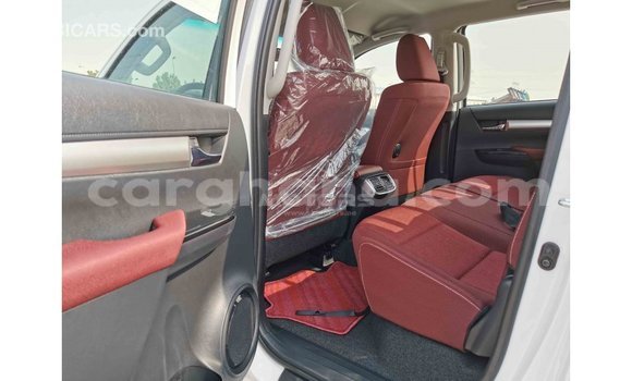 Buy Import Toyota Hilux White Car in Import - Dubai in Ashanti Buy Import Toyota Hilux White Car in Import - Dubai in Ashanti