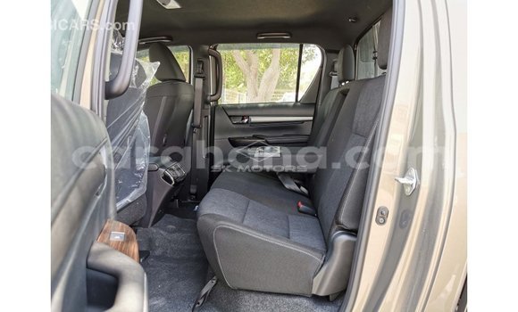 Buy Import Toyota Hilux Brown Car in Import - Dubai in Ashanti Buy Import Toyota Hilux Brown Car in Import - Dubai in Ashanti