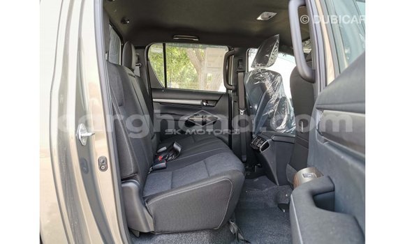 Buy Import Toyota Hilux Brown Car in Import - Dubai in Ashanti Buy Import Toyota Hilux Brown Car in Import - Dubai in Ashanti