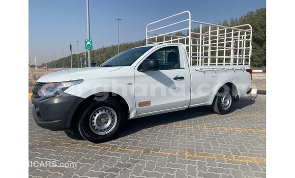 Buy Import Mitsubishi L200 White Car in Import - Dubai in Ashanti Buy Import Mitsubishi L200 White Car in Import - Dubai in Ashanti