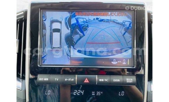 Buy Import Toyota Land Cruiser White Car in Import - Dubai in Ashanti Buy Import Toyota Land Cruiser White Car in Import - Dubai in Ashanti