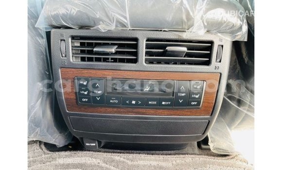 Buy Import Toyota Land Cruiser White Car in Import - Dubai in Ashanti Buy Import Toyota Land Cruiser White Car in Import - Dubai in Ashanti