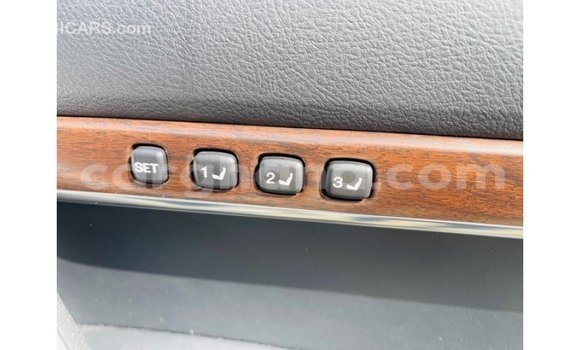 Buy Import Toyota Land Cruiser White Car in Import - Dubai in Ashanti Buy Import Toyota Land Cruiser White Car in Import - Dubai in Ashanti