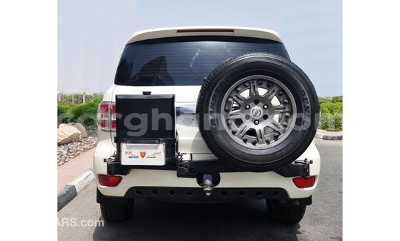 Buy Import Nissan Patrol White Car in Import - Dubai in Ashanti Buy Import Nissan Patrol White Car in Import - Dubai in Ashanti