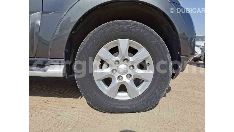 Big with watermark mitsubishi pajero ashanti import dubai 30274