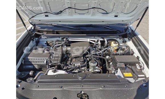 Buy Import Toyota Prado White Car in Import - Dubai in Ashanti Buy Import Toyota Prado White Car in Import - Dubai in Ashanti