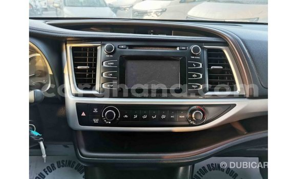 Ra Imported Toyota Highlander funfun Ọkọ̀ in Import - Dubai ni Ashanti Ra Imported Toyota Highlander funfun Ọkọ̀ in Import - Dubai ni Ashanti