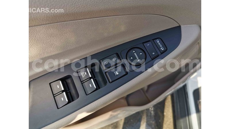 Big with watermark hyundai tucson ashanti import dubai 30319