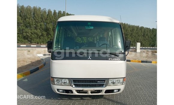 Ra Imported Mitsubishi Carisma funfun Ọkọ̀ in Import - Dubai ni Ashanti Ra Imported Mitsubishi Carisma funfun Ọkọ̀ in Import - Dubai ni Ashanti