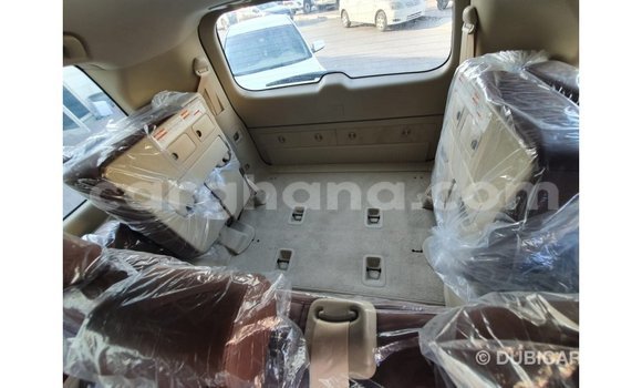 Ra Imported Toyota Land Cruiser funfun Ọkọ̀ in Import - Dubai ni Ashanti Ra Imported Toyota Land Cruiser funfun Ọkọ̀ in Import - Dubai ni Ashanti