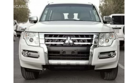 Buy Import Mitsubishi Pajero White Car in Import - Dubai in Ashanti Buy Import Mitsubishi Pajero White Car in Import - Dubai in Ashanti