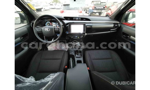 Buy Import Toyota Hilux White Car in Import - Dubai in Ashanti Buy Import Toyota Hilux White Car in Import - Dubai in Ashanti