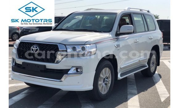 Buy Import Toyota Land Cruiser White Car in Import - Dubai in Ashanti Buy Import Toyota Land Cruiser White Car in Import - Dubai in Ashanti