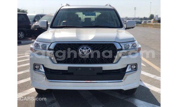 Buy Import Toyota Land Cruiser White Car in Import - Dubai in Ashanti Buy Import Toyota Land Cruiser White Car in Import - Dubai in Ashanti